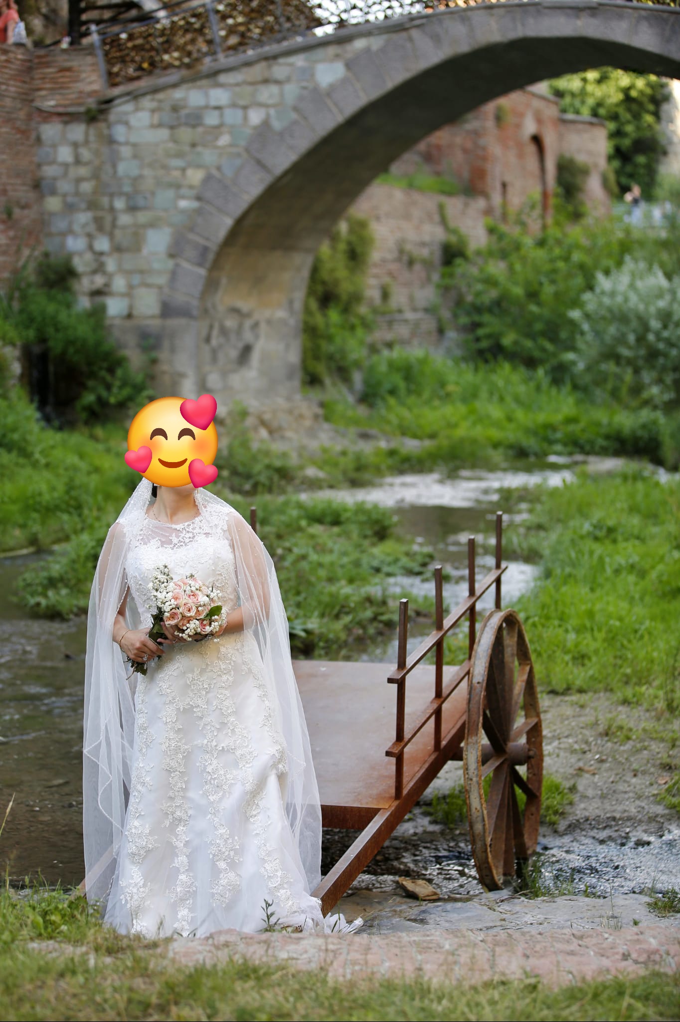 لباس عروس به همراه تور